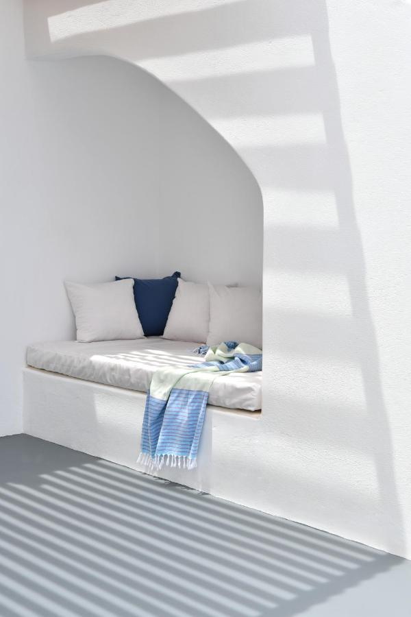 Villa Thiro Santorini Fira  Esterno foto